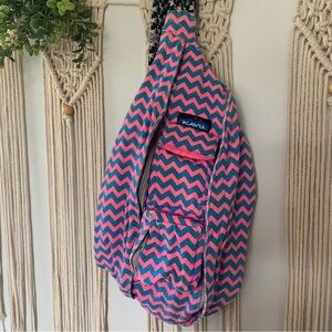 KAVU Original Rope Sling‎ Crossbody Bag Pink Blue Chevron